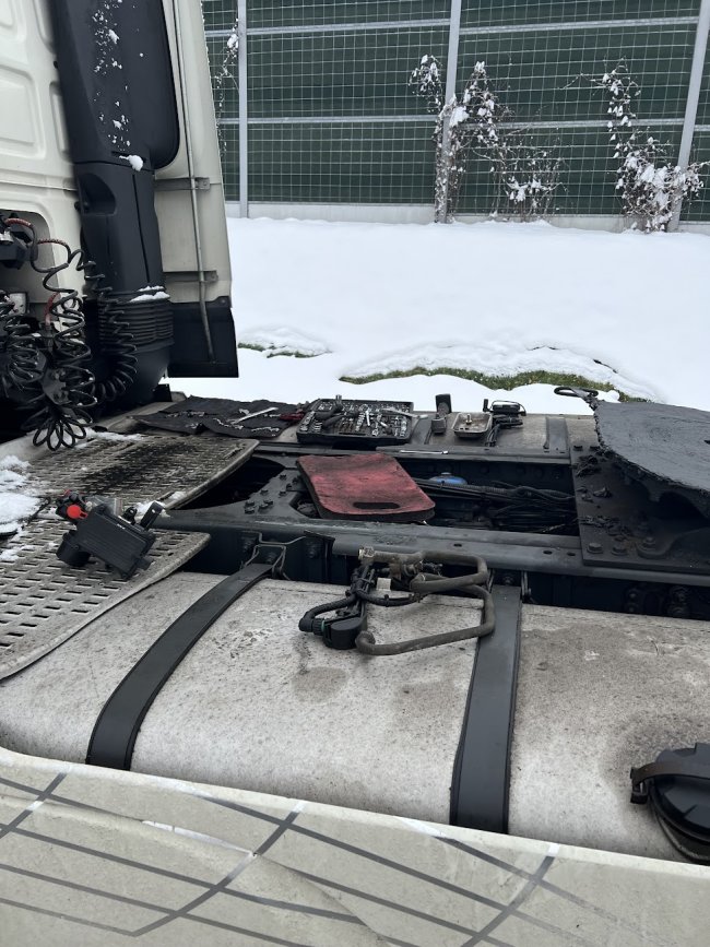 wymiana osuszacza w DAF 106