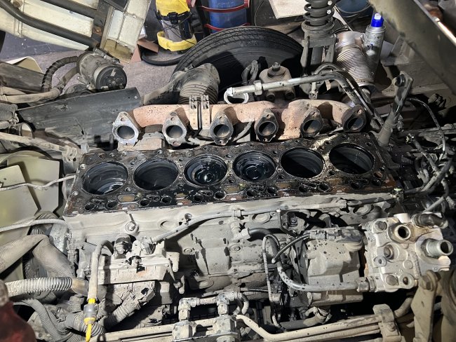 demontaż głowicy wozu strażackiego